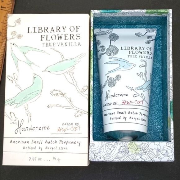 LIBRARY of flowers true vanilla hand creme NIB batch hw-087 - Picture 2 of 10